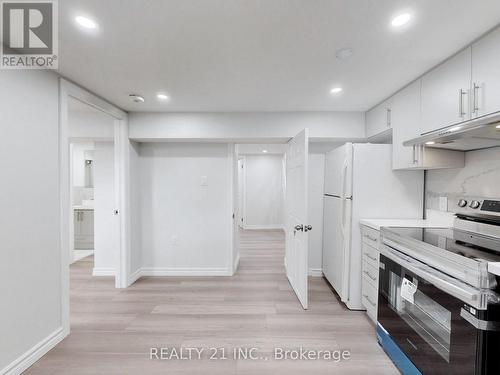 40 Greenock Avenue, Toronto, ON - Indoor Photo Showing Kitchen