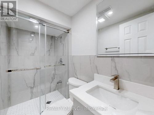 40 Greenock Avenue, Toronto, ON - Indoor Photo Showing Bathroom