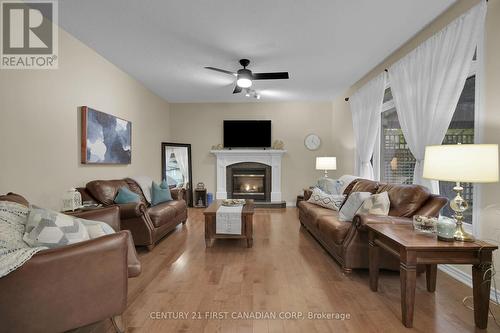 296 Whisker Street, London, ON - Indoor Photo Showing Living Room With Fireplace