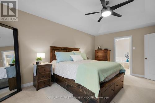 296 Whisker Street, London, ON - Indoor Photo Showing Bedroom