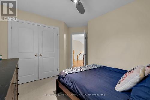 296 Whisker Street, London, ON - Indoor Photo Showing Bedroom