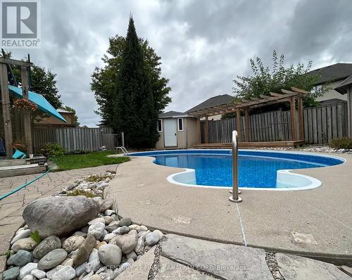 296 Whisker Street, London, ON - Outdoor With In Ground Pool With Backyard