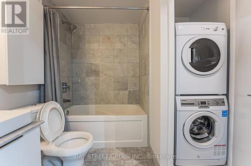 3809 - 14 York Street, Toronto, ON - Indoor Photo Showing Laundry Room