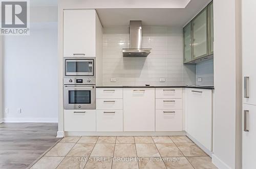 3809 - 14 York Street, Toronto, ON - Indoor Photo Showing Kitchen