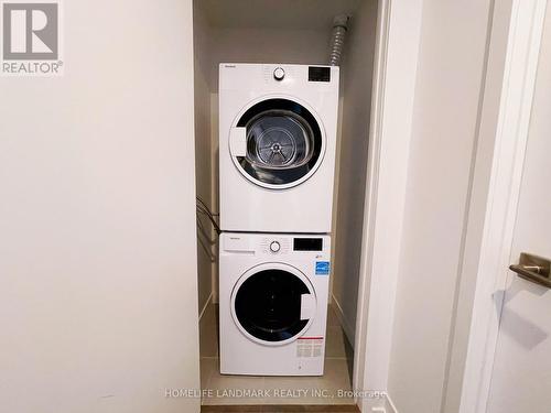 2912 - 15 Holmes Avenue, Toronto, ON - Indoor Photo Showing Laundry Room