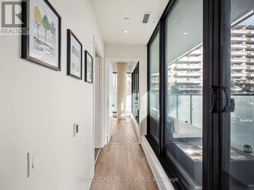 208 - 185 Roehampton Avenue, Toronto, ON - Indoor Photo Showing Other Room