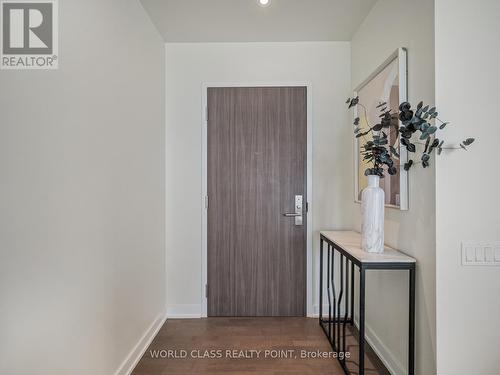 208 - 185 Roehampton Avenue, Toronto, ON - Indoor Photo Showing Other Room