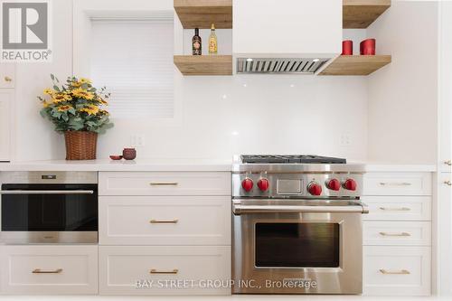 111 Frankdale Avenue E, Toronto, ON - Indoor Photo Showing Kitchen