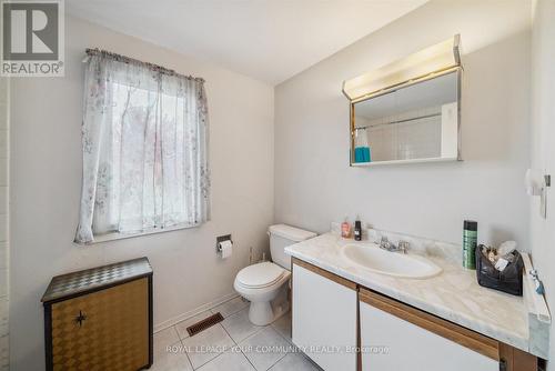 185 Lisa Crescent, Vaughan, ON - Indoor Photo Showing Bathroom