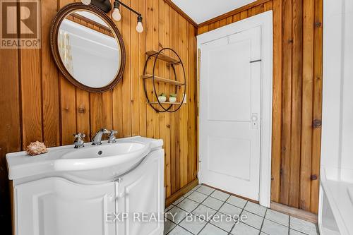 81 Mill Street, Richmond Hill, ON - Indoor Photo Showing Bathroom