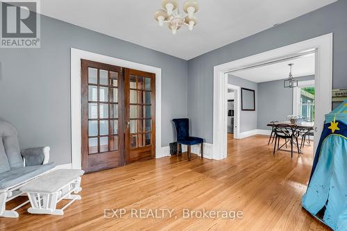 81 Mill Street, Richmond Hill, ON - Indoor Photo Showing Other Room