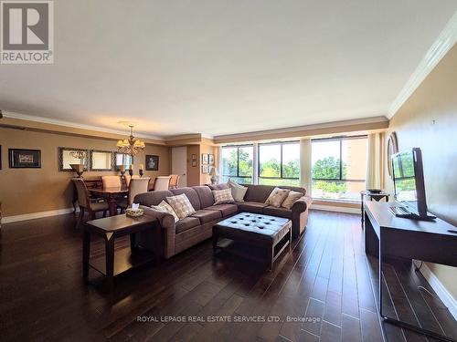 608 - 1400 Dixie Road, Mississauga, ON - Indoor Photo Showing Living Room