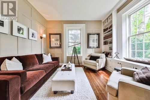 499 Carlisle Road, Hamilton, ON - Indoor Photo Showing Living Room