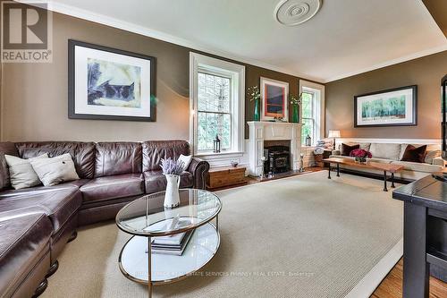 499 Carlisle Road, Hamilton, ON - Indoor Photo Showing Living Room With Fireplace