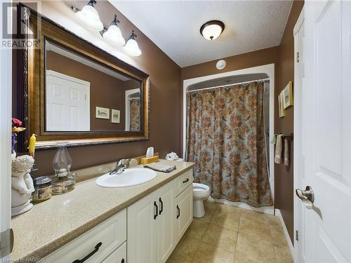 420 Catherine Street, Wingham, ON - Indoor Photo Showing Bathroom