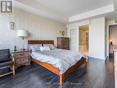 2105 - 180 University Avenue, Toronto, ON - Indoor Photo Showing Bedroom