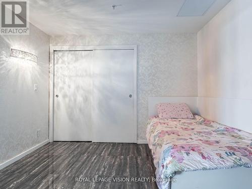 2105 - 180 University Avenue, Toronto, ON - Indoor Photo Showing Bedroom