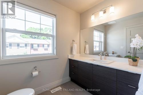 69 - 1040 Coronation Drive, London, ON - Indoor Photo Showing Bathroom