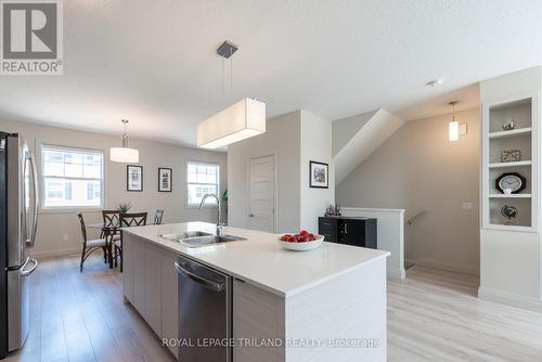 69 - 1040 Coronation Drive, London, ON - Indoor Photo Showing Kitchen With Double Sink