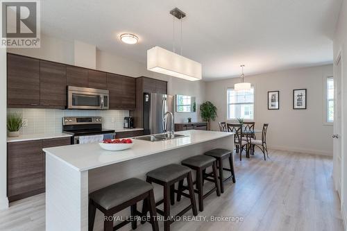 69 - 1040 Coronation Drive, London, ON - Indoor Photo Showing Kitchen With Double Sink With Upgraded Kitchen