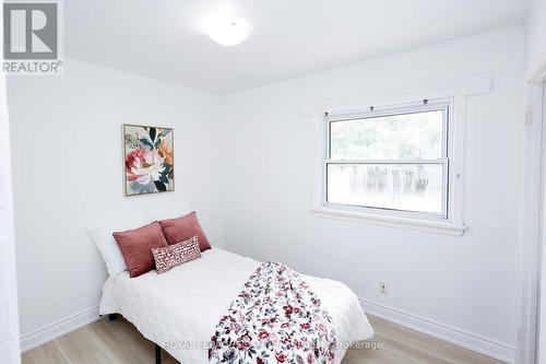 1681 Dale Street, London, ON - Indoor Photo Showing Bedroom