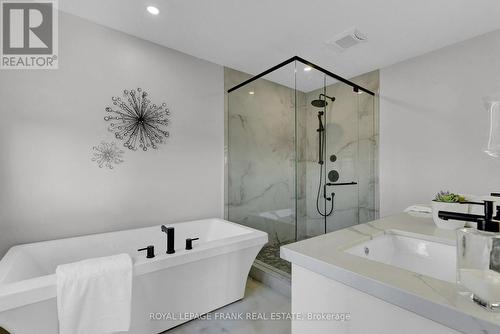 628 Capilano Crescent, Oshawa (Donevan), ON - Indoor Photo Showing Bathroom