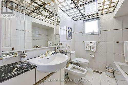 3 Aragon Avenue, Toronto, ON - Indoor Photo Showing Bathroom