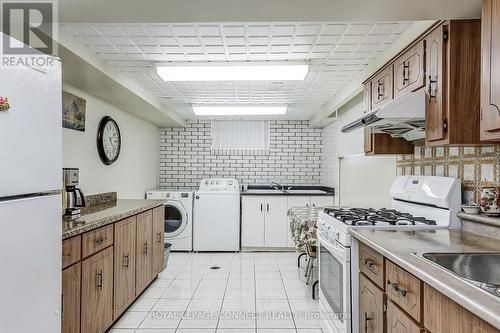 3 Aragon Avenue, Toronto, ON - Indoor Photo Showing Kitchen