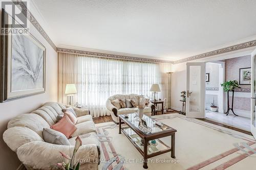 3 Aragon Avenue, Toronto, ON - Indoor Photo Showing Living Room