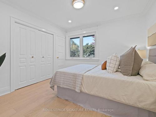 21 Glengarry Ave, Toronto, ON - Indoor Photo Showing Bedroom