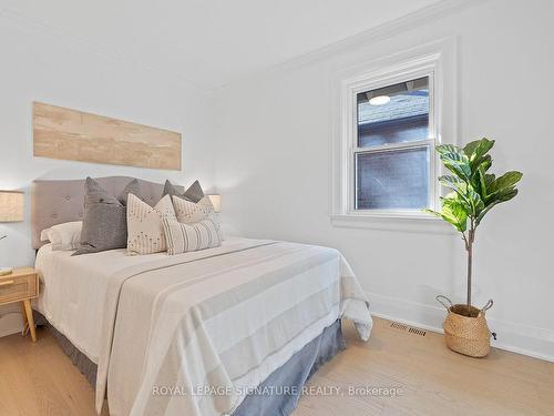 21 Glengarry Ave, Toronto, ON - Indoor Photo Showing Bedroom