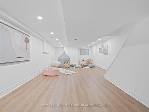 21 Glengarry Ave, Toronto, ON - Indoor Photo Showing Other Room