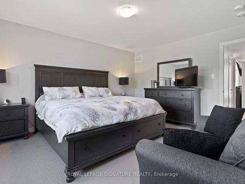 9-30 Town Line, Orangeville, ON - Indoor Photo Showing Bedroom