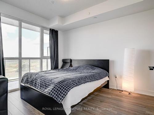 603-60 George Butchart Dr, Toronto, ON - Indoor Photo Showing Bedroom