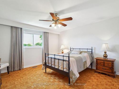 38 Larchmere Ave, Toronto, ON - Indoor Photo Showing Bedroom