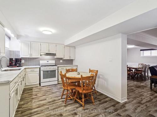 38 Larchmere Ave, Toronto, ON - Indoor Photo Showing Kitchen