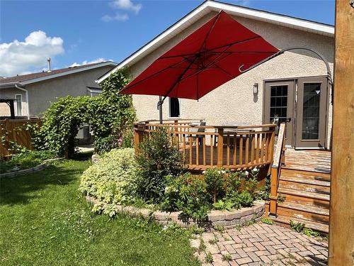 103 Blackwood Bay, Winnipeg, MB 