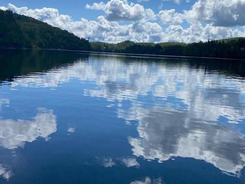 Bord de l'eau - 14 Ch. Circle, Harrington, QC - Outdoor With Body Of Water With View