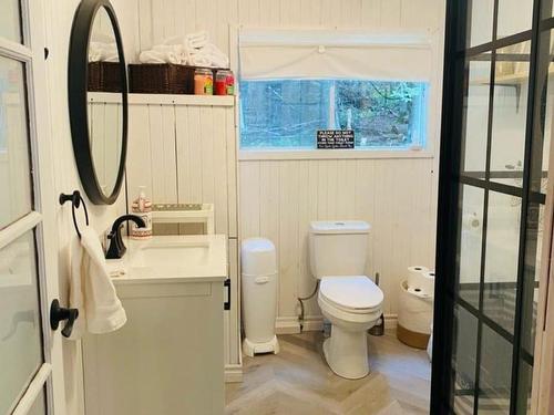 Salle de bains - 14 Ch. Circle, Harrington, QC - Indoor Photo Showing Bathroom