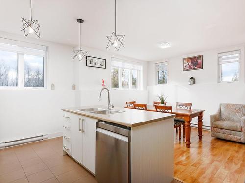 Kitchen - 1-8 Rue De Sicile, Candiac, QC - Indoor Photo Showing Other Room