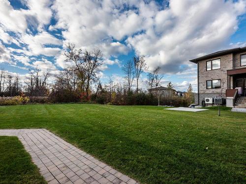 Backyard - 1-8 Rue De Sicile, Candiac, QC - Outdoor