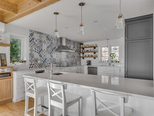 Cuisine - 207 Ch. Du Lac N., Stoneham-Et-Tewkesbury, QC - Indoor Photo Showing Kitchen With Upgraded Kitchen