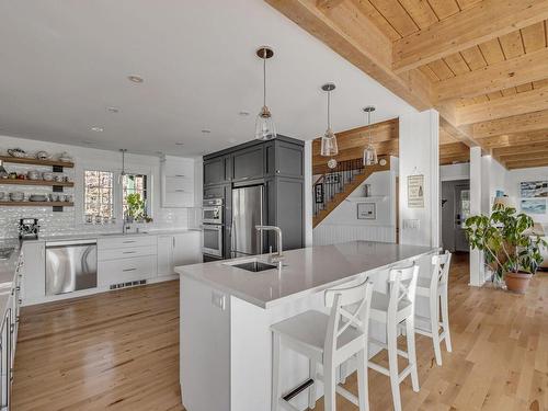 Cuisine - 207 Ch. Du Lac N., Stoneham-Et-Tewkesbury, QC - Indoor Photo Showing Kitchen With Upgraded Kitchen