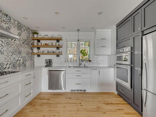 Cuisine - 207 Ch. Du Lac N., Stoneham-Et-Tewkesbury, QC - Indoor Photo Showing Kitchen With Upgraded Kitchen