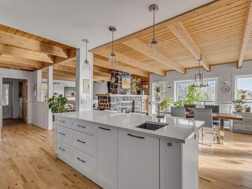 Cuisine - 207 Ch. Du Lac N., Stoneham-Et-Tewkesbury, QC - Indoor Photo Showing Kitchen