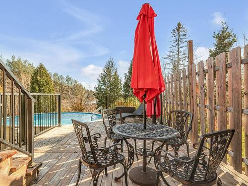 Terrasse - 207 Ch. Du Lac N., Stoneham-Et-Tewkesbury, QC - Outdoor With Above Ground Pool