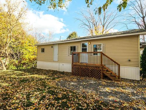 Backyard - 7 Rue Du Moulin, Saint-Basile-Le-Grand, QC - Outdoor With Deck Patio Veranda