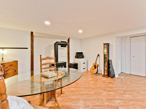 Family room - 15 Rue Fraser, Windsor, QC - Indoor Photo Showing Dining Room