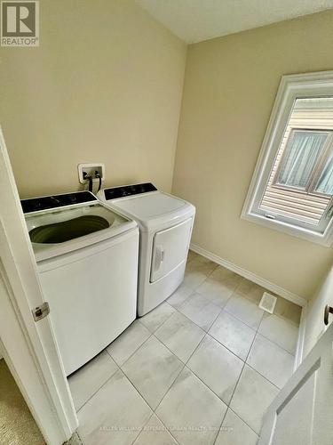 355 Vanilla Trail, Thorold, ON - Indoor Photo Showing Laundry Room