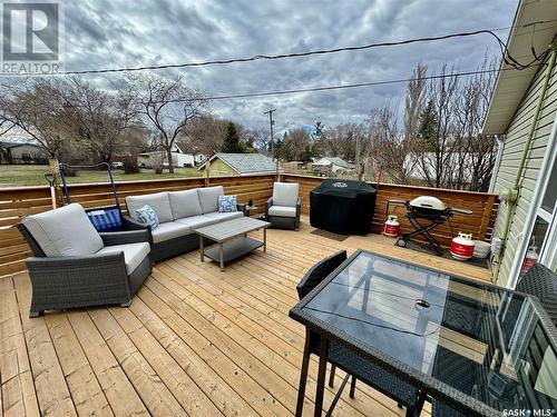 302 2Nd Avenue E, Buchanan, SK - Outdoor With Deck Patio Veranda